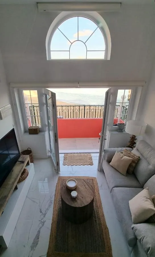New Beachfront Duplex - Sleeps Up To 4 Gibraltar 0*,