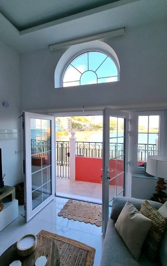 New Beachfront Duplex - Sleeps Up To 4 Gibraltar