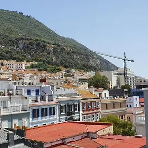 Town Centre Flat With Roof Terrace Gibraltar